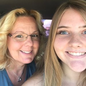 Meet your Posher, Cathy